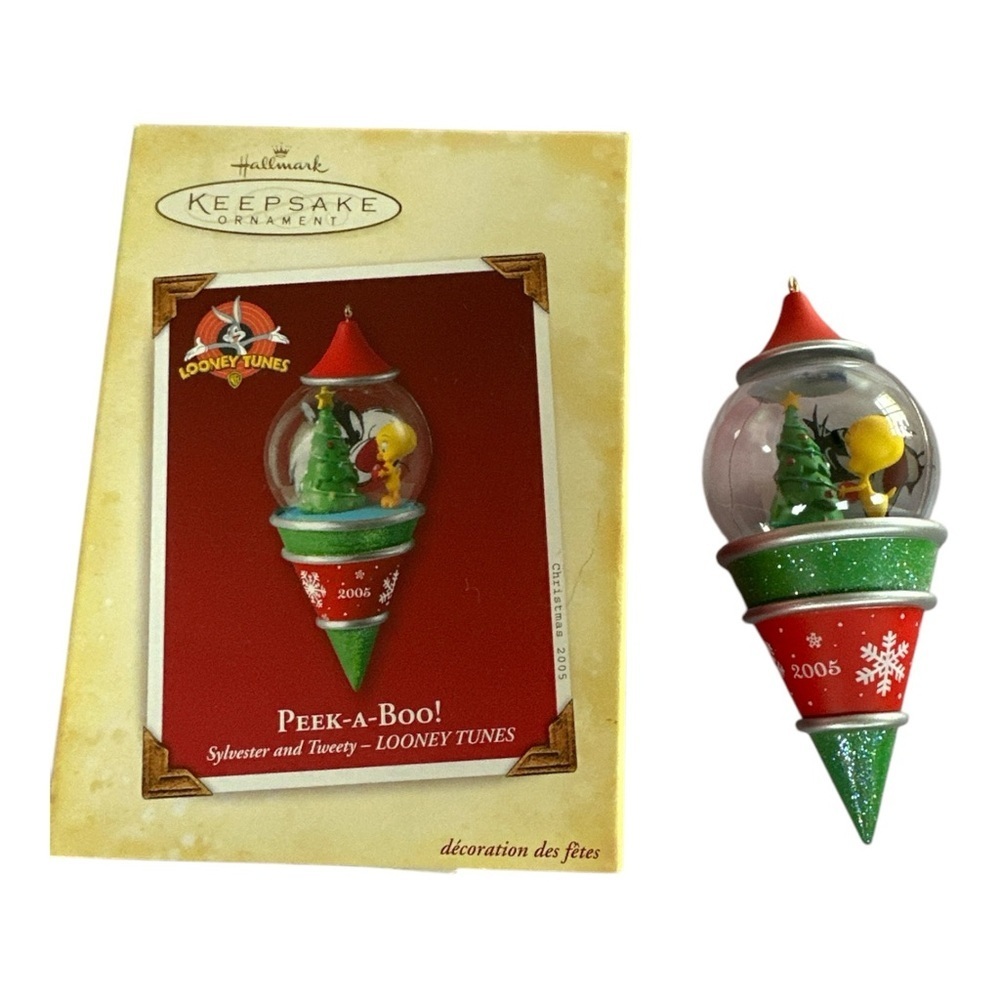 2005 Peek-A-Boo! Sylvester and Tweety Looney Tunes Christmas Hallmark Ornament